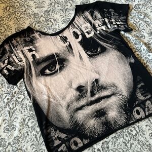 Memorial Kurt Cobain Oversized Distressed Graphic Tee Medium